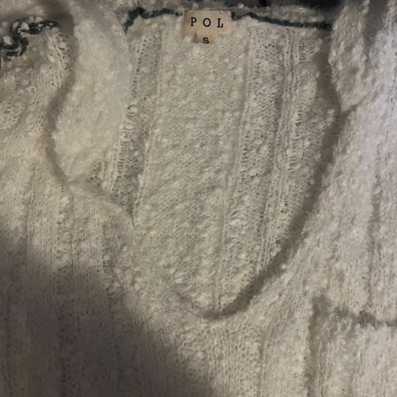 POL sweater - Picture 3 of 4